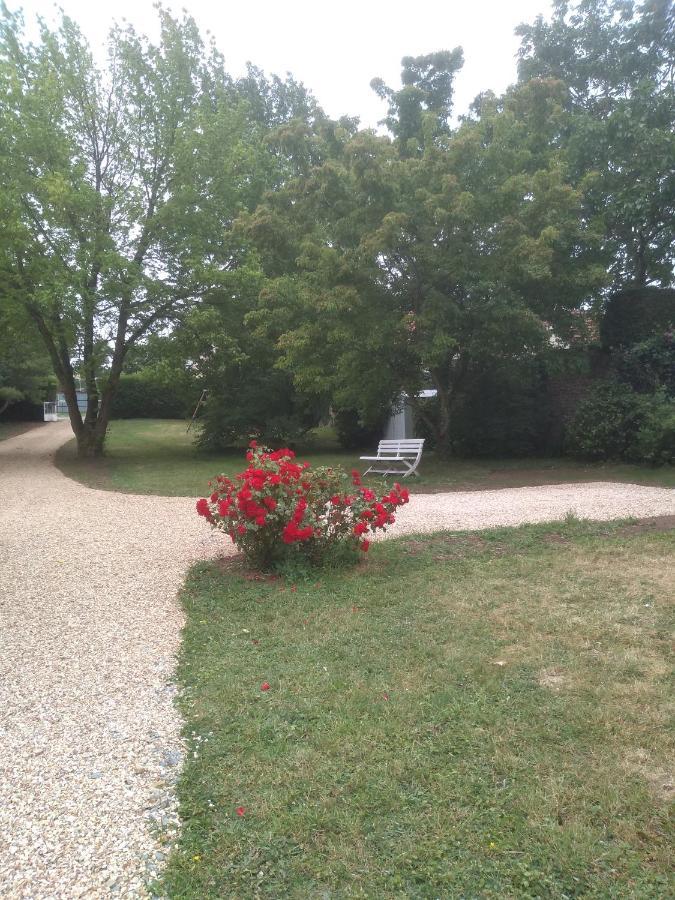 Repos Dans Le Perche Villa Combres Exteriör bild